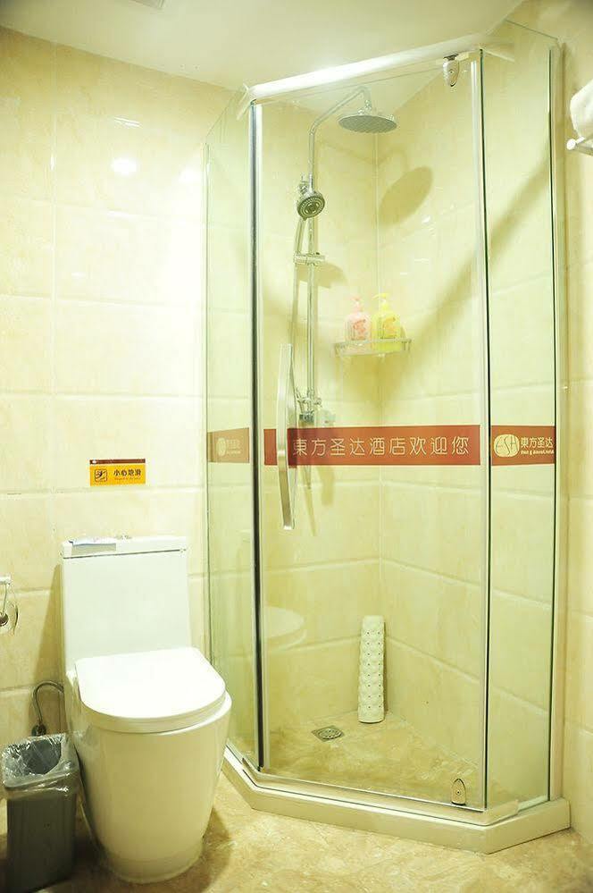 East Sacred Hotel-near Tiananmen Square,the Forbidden City,wangfujing Street-newly Renovated Beijing